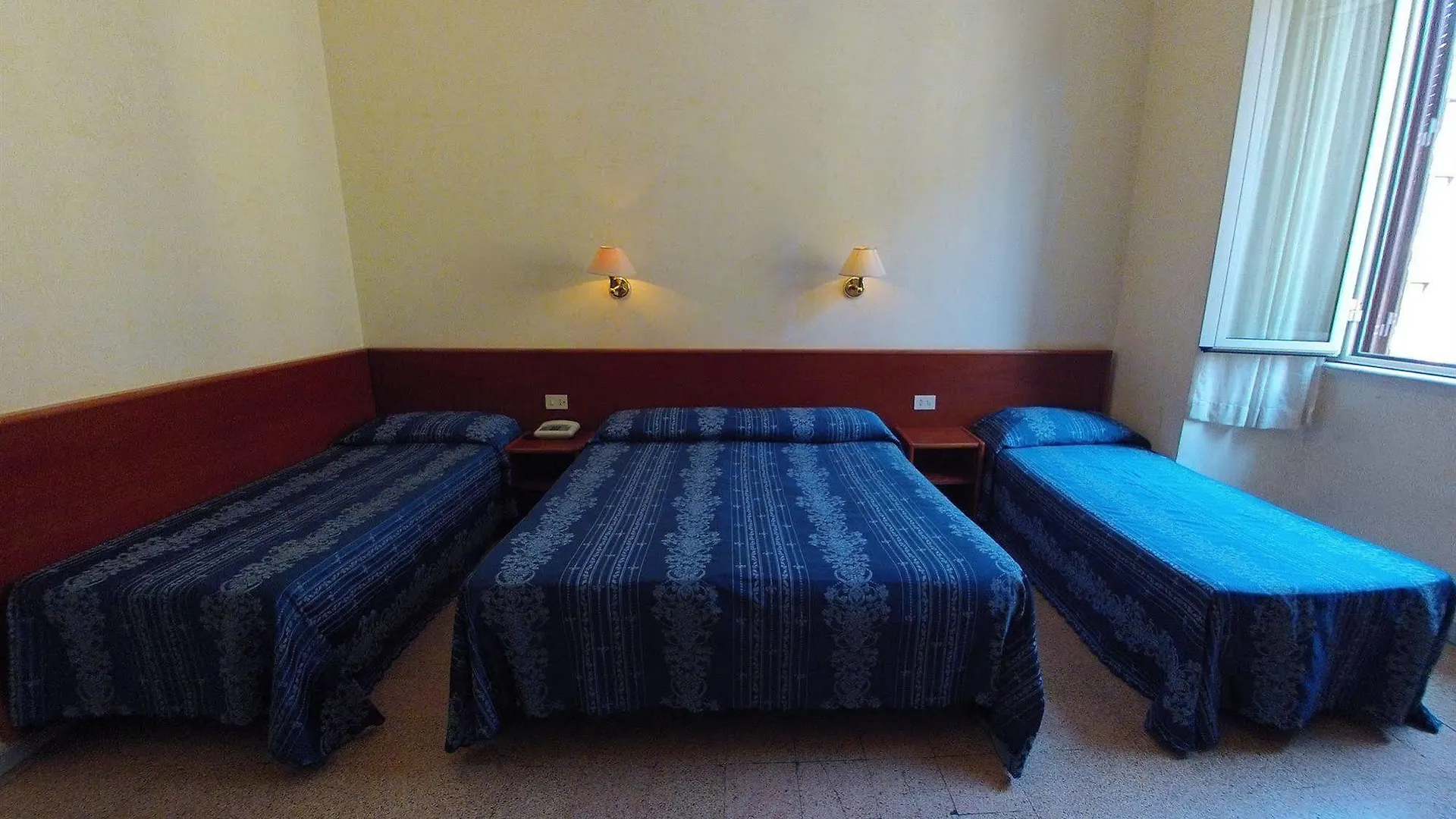 Hotel Casali Rzym 2*,